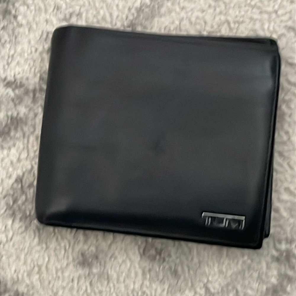 Tumi leather wallet